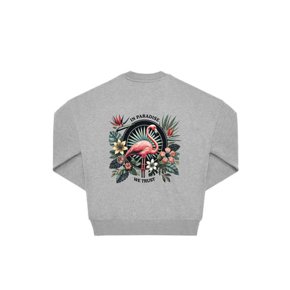 Rückseite grauer oversized Pullover mit Flamingo-Aufdruck in botanischem Gewand